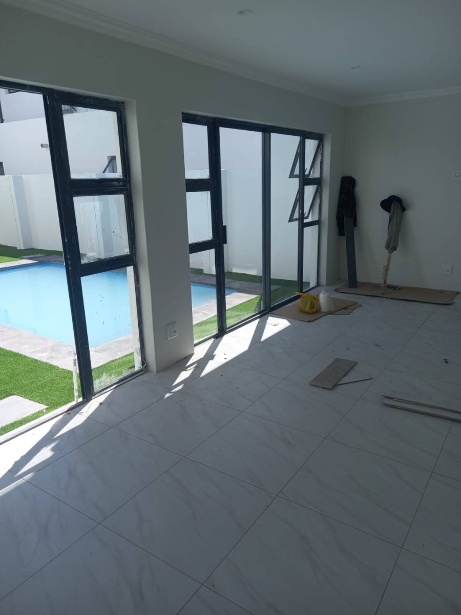 3 Bedroom Property for Sale in Sandown Western Cape